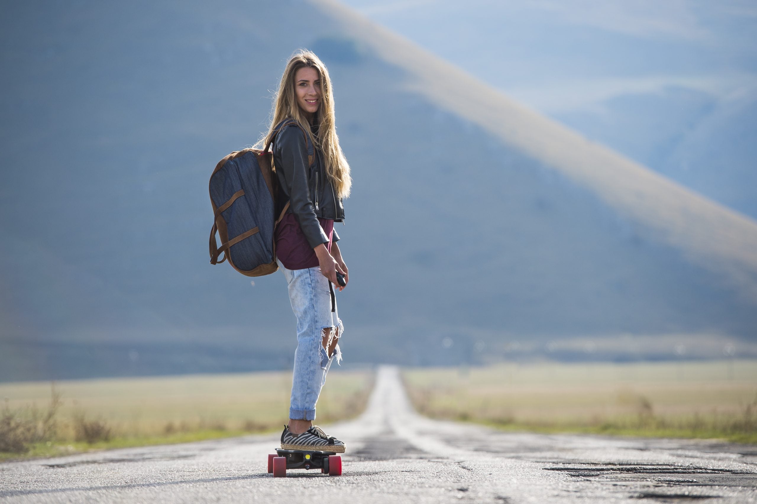 6 Reasons To Ditch Your Car & Use an Electric Skateboard To Commute